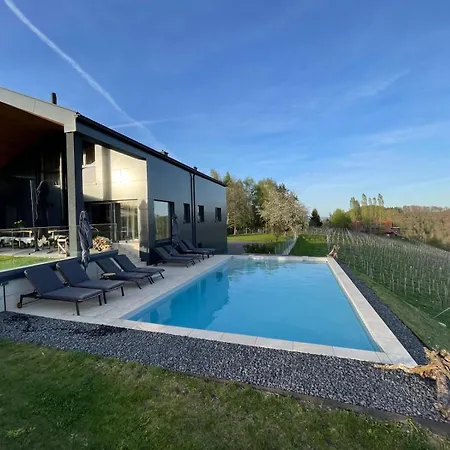 Refugium Villa *